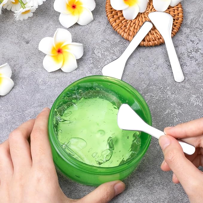 3pcs Mini Metal Makeup Spatula, Reusable Cosmetic Cream Spatulas Spoon, Skincare Scoop Applicator Facial Massage Beauty Tools for Mixing and Sampling Face Eye Cream- 3.17"×0.98"