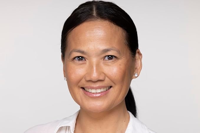 EpicLight Lip Flip Tints Treatment Balm Tube - Lip Balm and Plumper - Peptide Treatment for Lips Volume & Hydration - Plump and Moisturize Lips - Paraben & Sulfate-free, Non-Toxic Makeup (Natural)