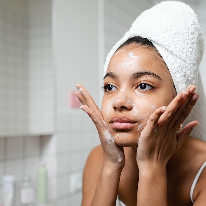 4oz/120ml Leak Proof Plastic Bottles with Caps for Liquids Sample, Reusable Small Bottles Containers for Travel, Camping and Hiking (Translucent, 10 Pcs)