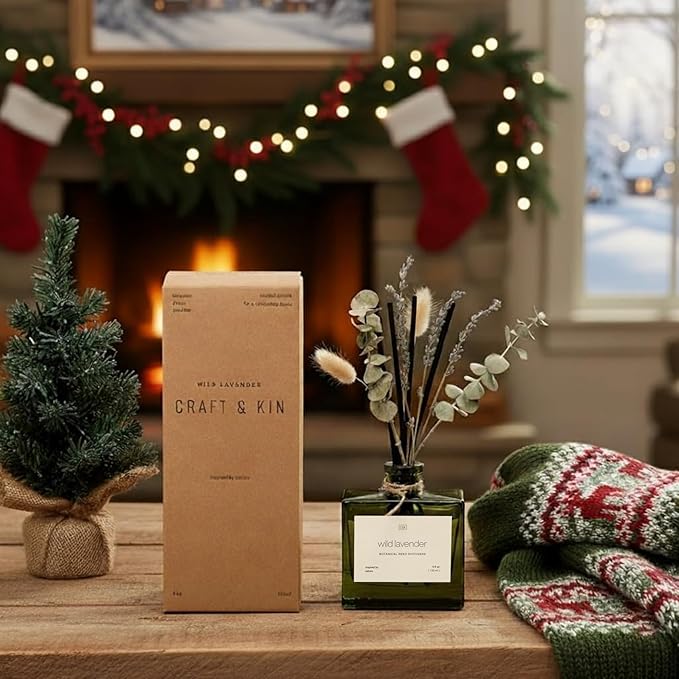 Craft & Kin Christmas Reed Diffuser with Dried Flowers | 5 oz White Lavender Scented Winter Reed Diffusers for Home, Bathroom | Scent Sticks | Elegant Fragrance Home Decor for Men & Women
