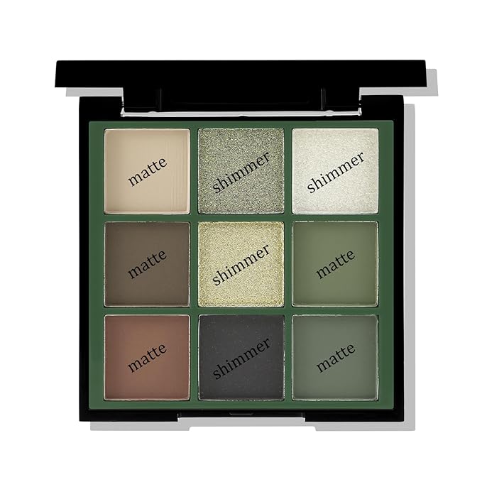 Boobeen Nude Eyeshadow Palette - Matte and Shimmer Makeup, Highly Pigmented Creamy Eye Shadow Powder, Create a Neutral Eye Look, Long Wearing，Easy to Build Dramatic Glamour Looks (Green)
