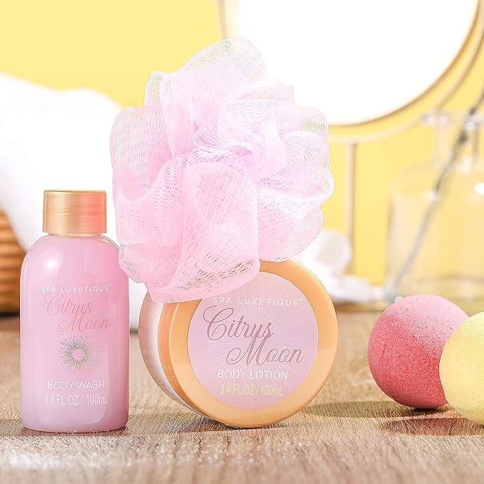 Spa Luxetique Robe and Slippers Spa Set Women, Christmas Gifts, 6pcs Flannel Soft Bath Robe, Bath and Body Works Bath Sets with Slippers, Body Lotion, Bath Bombs, Robe Sets for Women