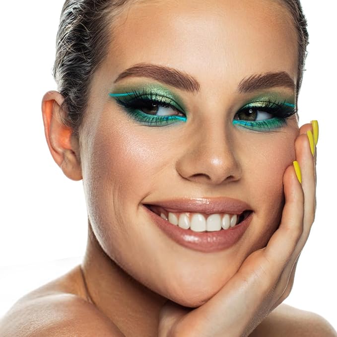 Boobeen Nude Eyeshadow Palette - Matte and Shimmer Makeup, Highly Pigmented Creamy Eye Shadow Powder, Create a Neutral Eye Look, Long Wearing，Easy to Build Dramatic Glamour Looks (Green)