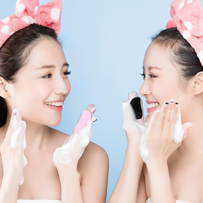 Tatuo 8 Pcs Face Scrubber Soft Silicone Face Scrubber Exfoliator Silicone Facial Cleansing Brush Cradle Cap Wash Brush Blackhead Pore Pad for Deep Cleaning Skin Care 8 Colors